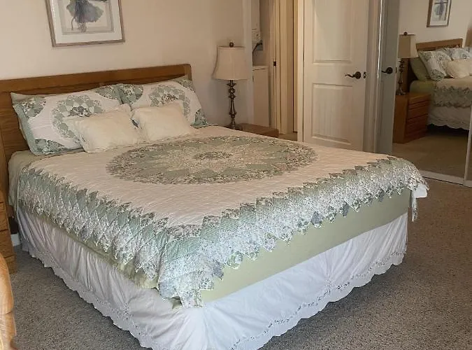 Shoshone Lower Unit With And Pool Views *