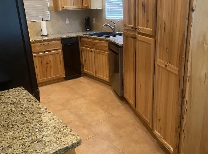Shoshone Lower Unit With And Pool Views * Lake Havasu City